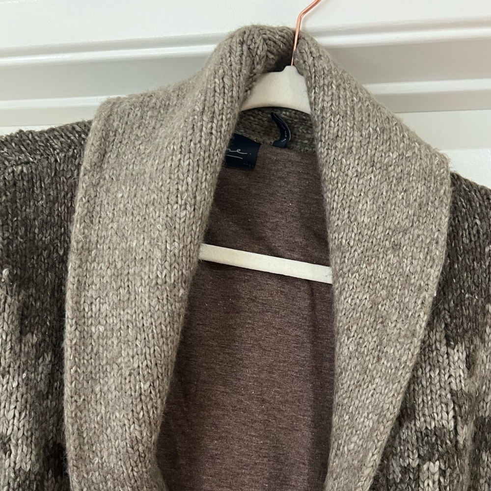 Anthropologie Women’s cozy sweater jacket - Picture 3 of 3
